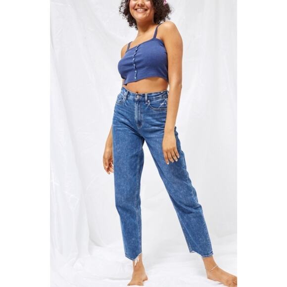 American Eagle Relaxed Mom Jean - Picture 1 of 8